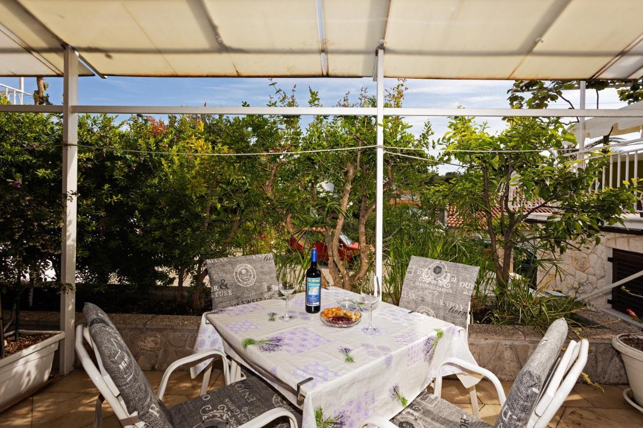 חוואר Balic Apartments - Zf Hvar מראה חיצוני תמונה