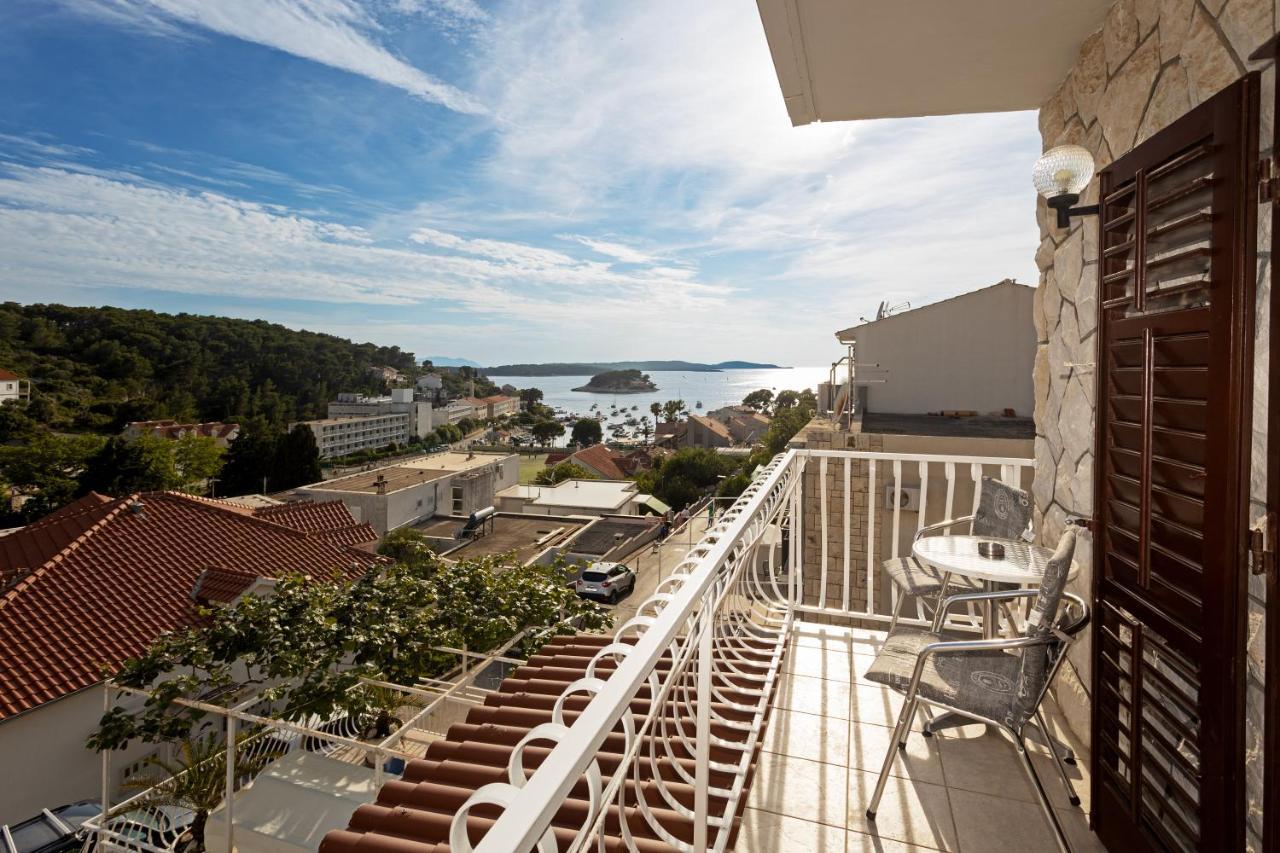 חוואר Balic Apartments - Zf Hvar מראה חיצוני תמונה