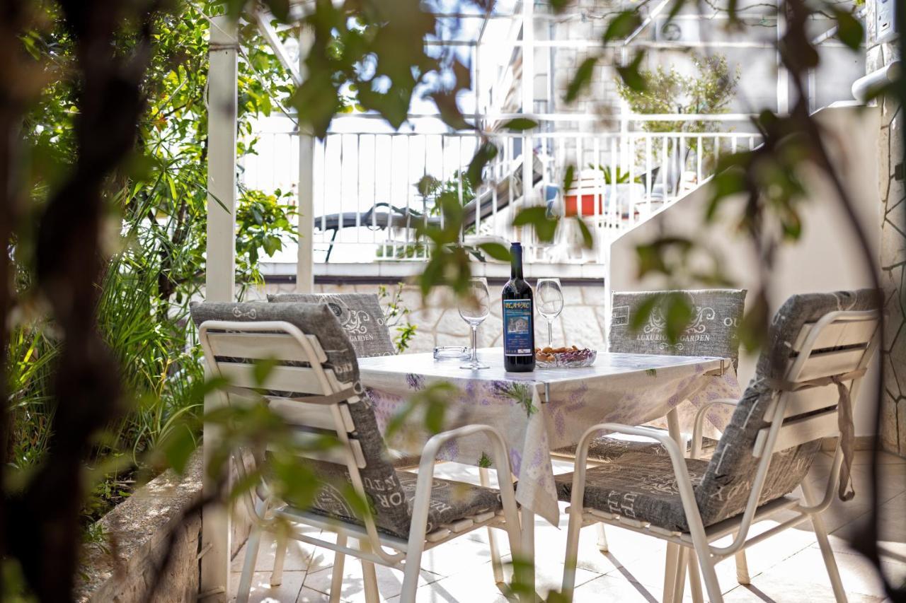 חוואר Balic Apartments - Zf Hvar מראה חיצוני תמונה