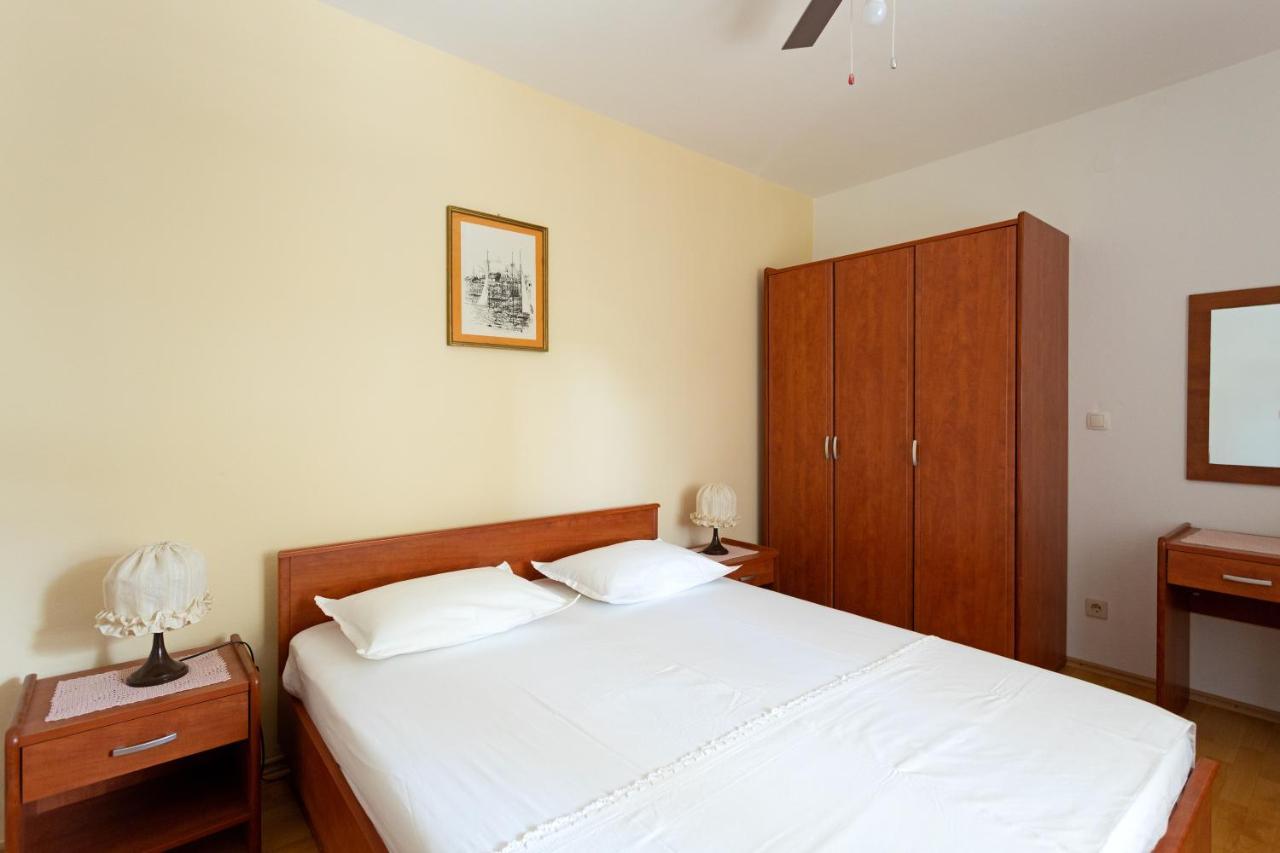 חוואר Balic Apartments - Zf Hvar מראה חיצוני תמונה