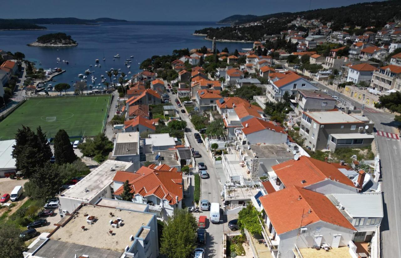 חוואר Balic Apartments - Zf Hvar מראה חיצוני תמונה