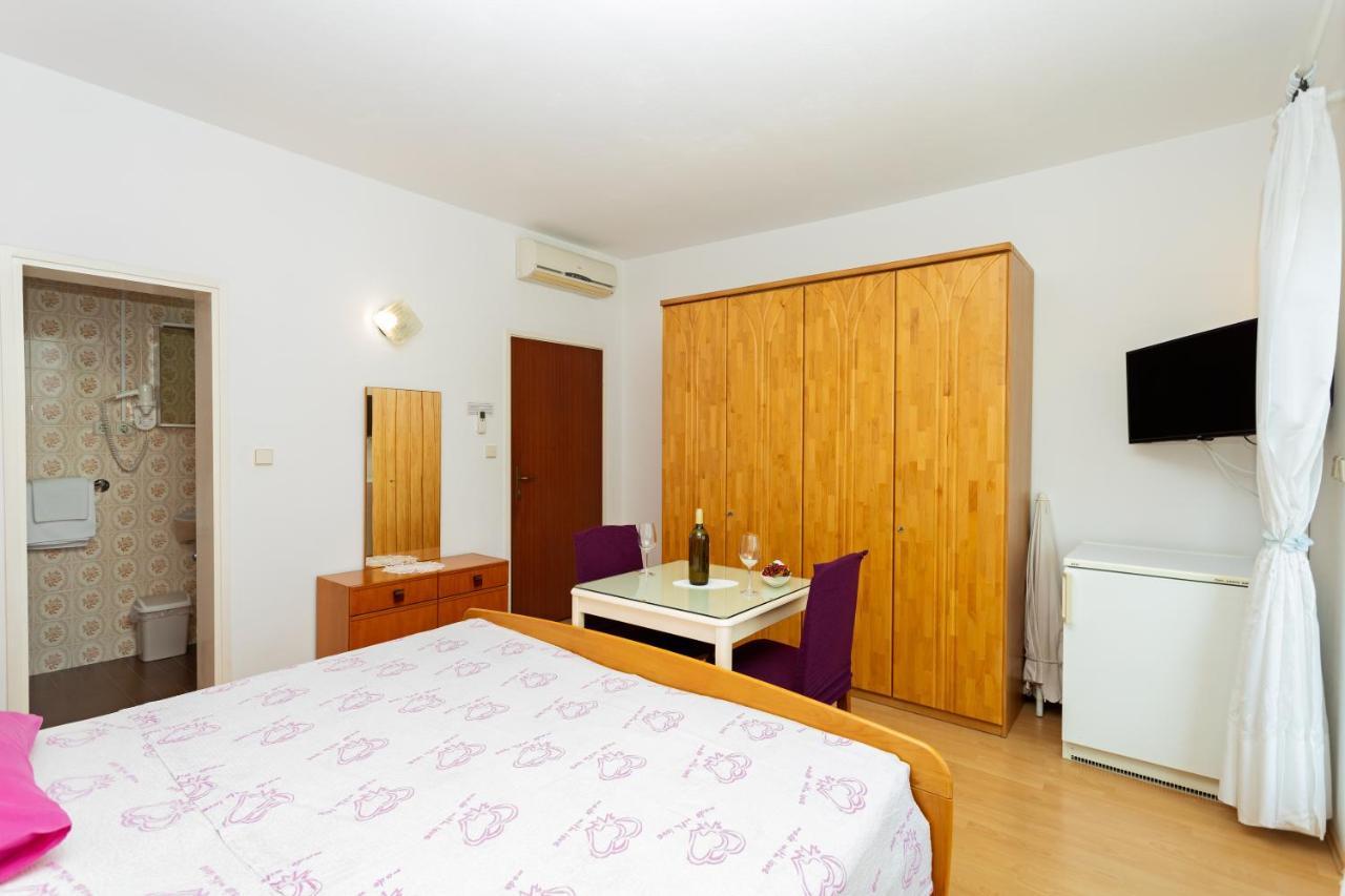 חוואר Balic Apartments - Zf Hvar מראה חיצוני תמונה