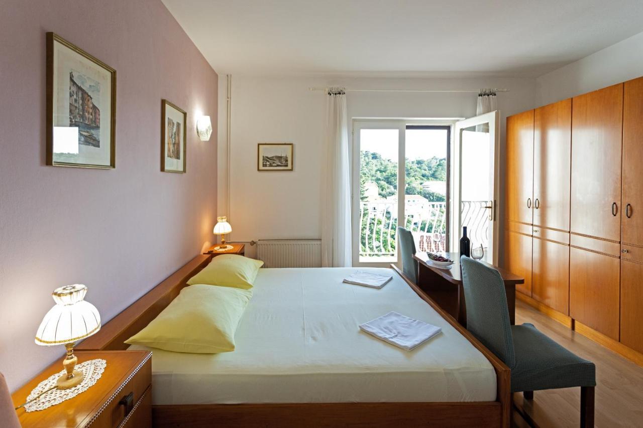 חוואר Balic Apartments - Zf Hvar מראה חיצוני תמונה
