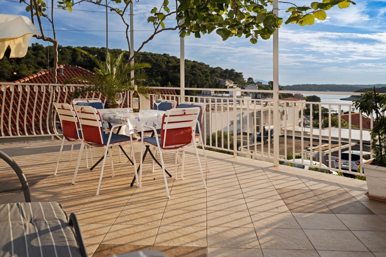 חוואר Balic Apartments - Zf Hvar מראה חיצוני תמונה