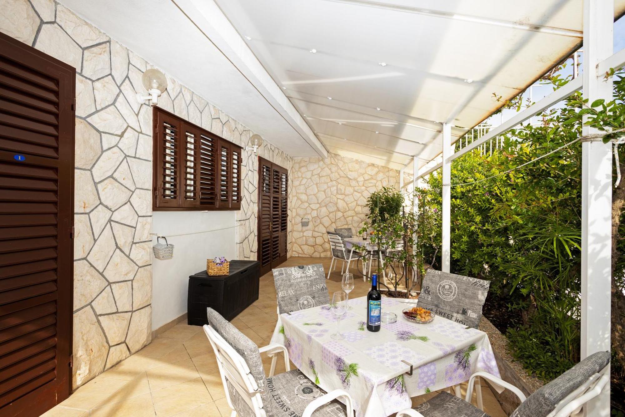 חוואר Balic Apartments - Zf Hvar מראה חיצוני תמונה